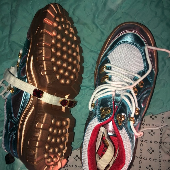 cape robbin tennis shoes